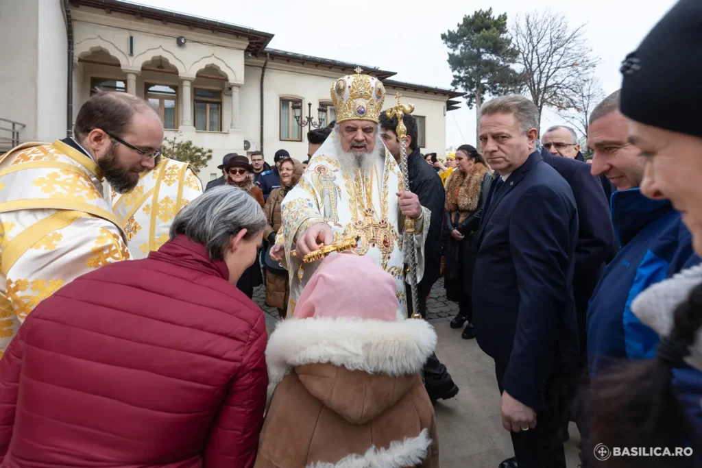 Patriarhul Daniel despre Sfinții Trei Ierarhi: Au avut sănătate fragilă dar suflete puternice