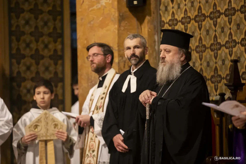 PS Timotei Prahoveanul la Catedrala „Sfântul Iosif”: Aproapele rămâne orice om căruia putem să îi facem bine