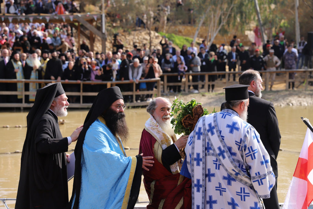 В Крещенский сочельник начальник Русской духовной миссии принял участие в освящении воды на реке Иордан