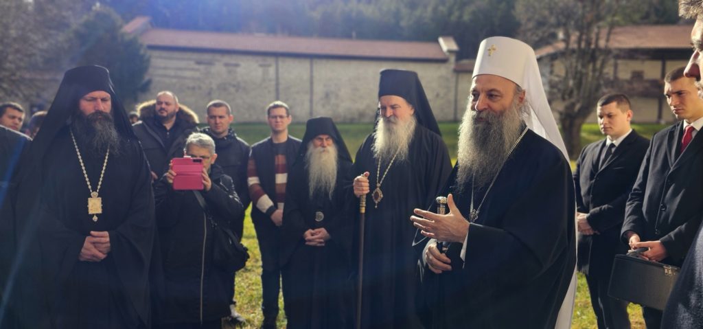 Πατριάρχης Πορφύριος: Μην υπερασπίζεστε την ειρήνη ή το Κοσσυφοπέδιο μέσα από YouTube και Twitter αλλά με ενεργό δράση