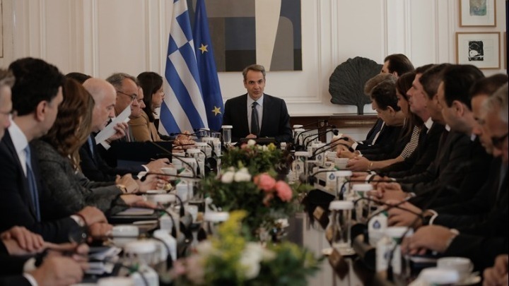 To νομοσχέδιο για τα ομόφυλα ζευγάρια και οι αλλαγές στη Δικαιοσύνη σήμερα στο υπουργικό συμβούλιο