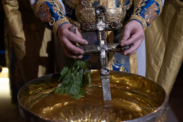 Μεγάλος Αγιασμός Θεοφανείων: Υμνολογία, τελετουργία, θεολογία