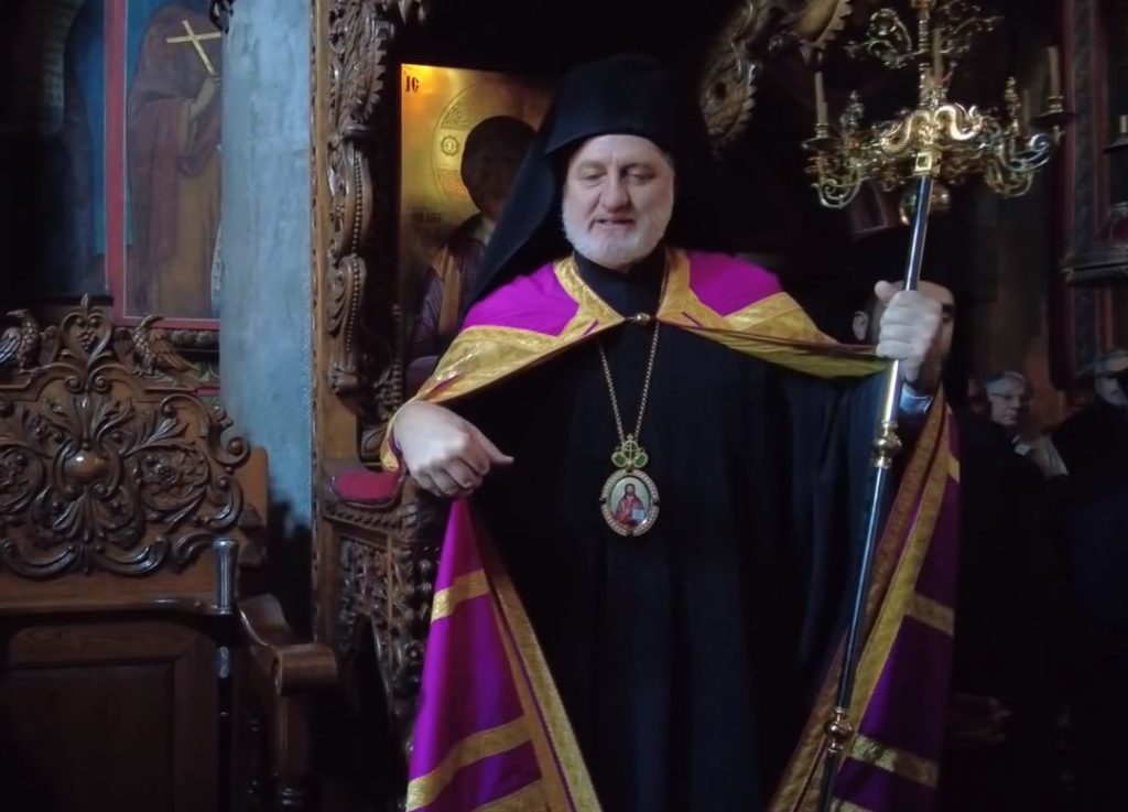 Ο Αρχιεπίσκοπος Αμερικής με όμιλο προσκυνητών στην Ιερά Μονή Παντοκράτορος