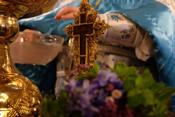 Γιατί νηστεύουμε μόνο την παραμονή των Θεοφανείων;