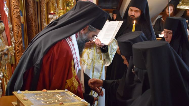 Монашење у манастиру Липовцу