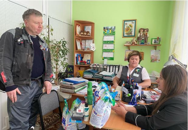 Серафимо-Вырицкая обитель милосердия в Омске направила помощь беженцам в ПВР