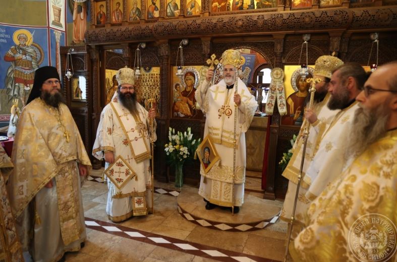 Празникът на светите седемдесет апостоли в Дивотинската света обител