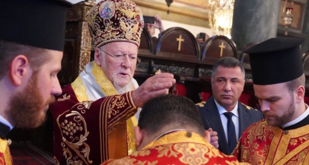 صلوات الشهر المنصرم قداس الميلاد ورسامة متروبوليت سلوقية