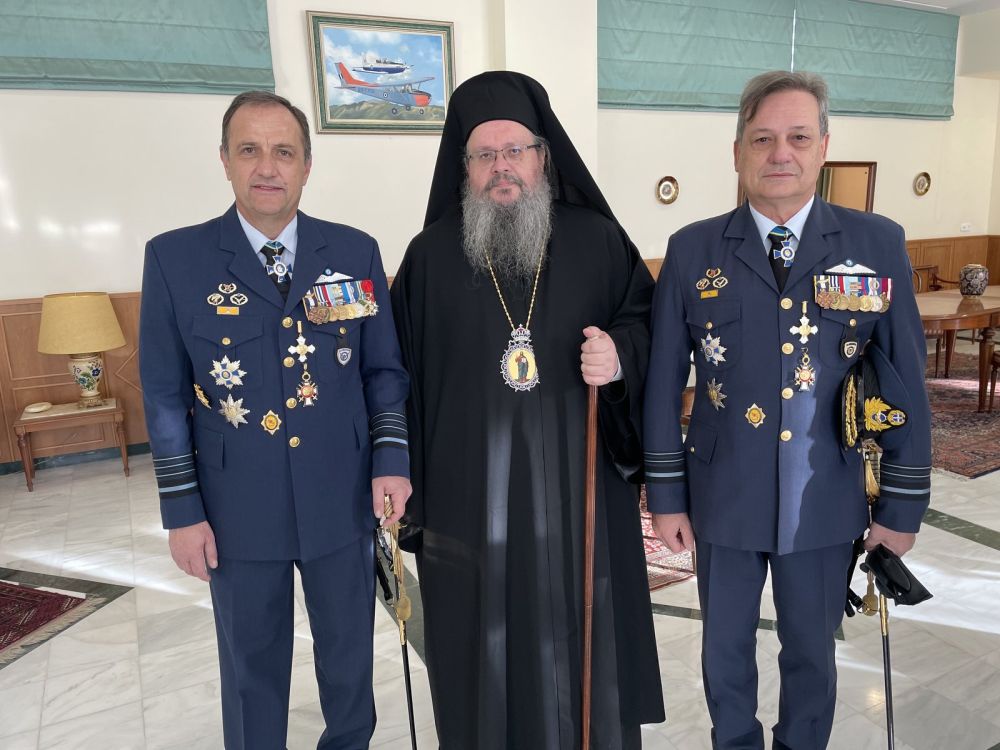 Στην αλλαγή ηγεσίας του Αρχηγείου ΓΕΑ ο Μητροπολίτης Λαρίσης Ιερώνυμος