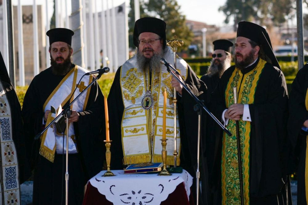 Στην αλλαγή Διοικήσεως 1ης Στρατιάς ο Μητροπολίτης Λαρίσης Ιερώνυμος