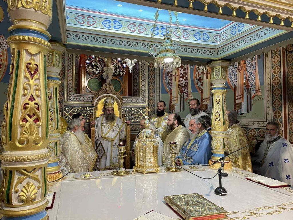 “Εμείς μιλούμε με προσευχές” – Ιερά Αγρυπνία στον Μητροπολιτικό Ναό Χίου