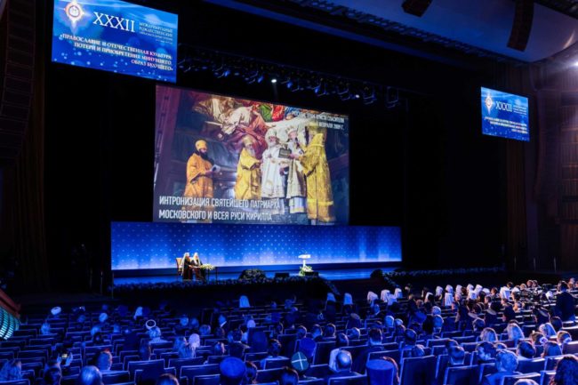 В 15-ю годовщину интронизации Святейшего Патриарха Кирилла на федеральных каналах демонстрируются фильмы, посвященные жизни и деятельности Его Святейшества