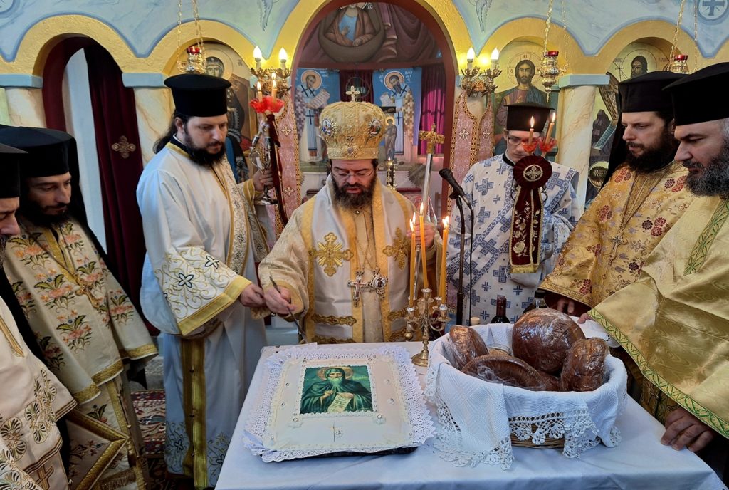 Μαρωνείας Παντελεήμων: Η Εκκλησία στους πονηρούς και δυσχείμερους καιρούς προσφέρει στον κόσμο πρότυπα ζωής