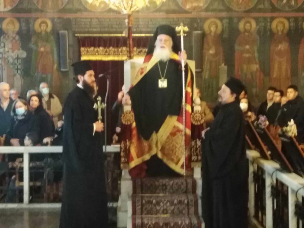 Ευλαβική προσευχή για τον Άγιο Χαράλαμπο, στον ομώνυμο ναό του, των Ιλισίων!