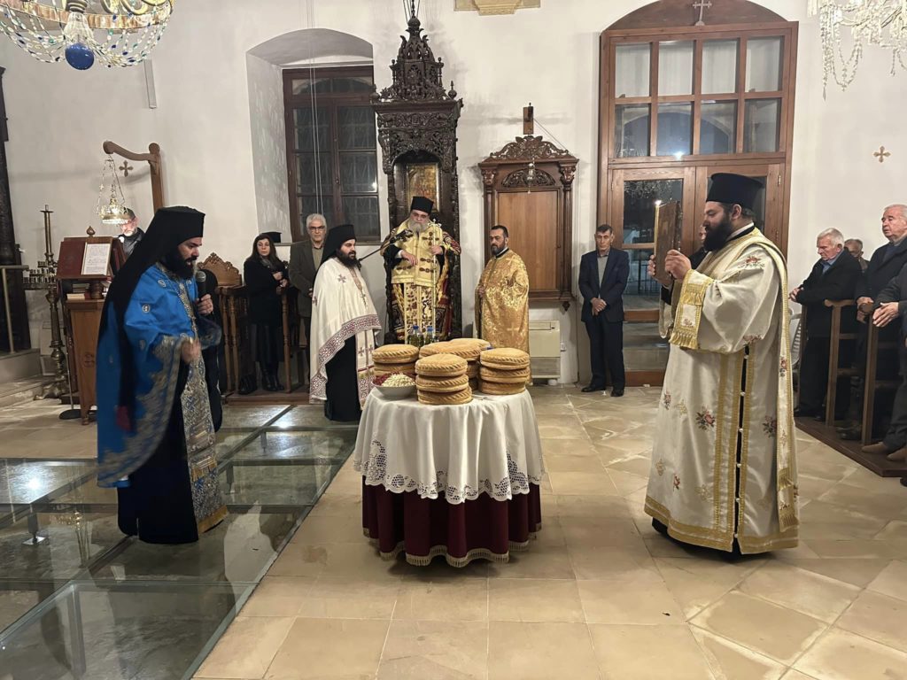 Ο Εσπερινός της Υπαπαντής του Κυρίου στον Ιερό Ναό Παναγίας Χρυσογαλακτούσης στο Παλαιομέτοχο