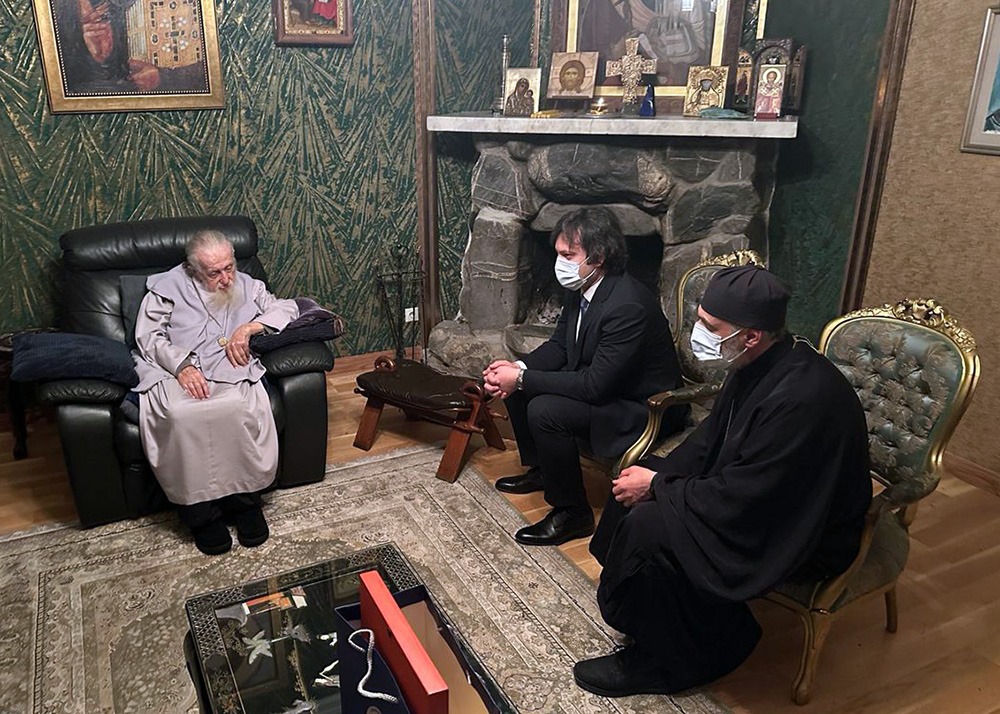 Στον Πατριάρχη Γεωργίας ο νέος Πρωθυπουργός Ιρακλί Κομπακίτζε