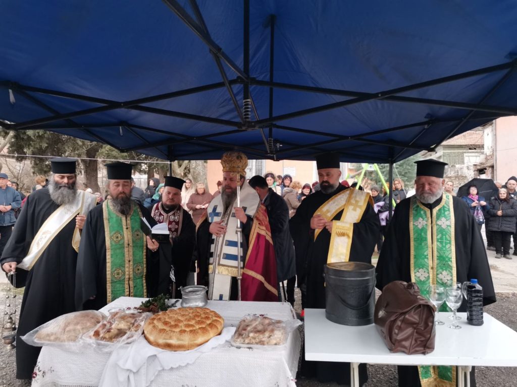 Първа копка за строителство на нов храм в с. Лебница