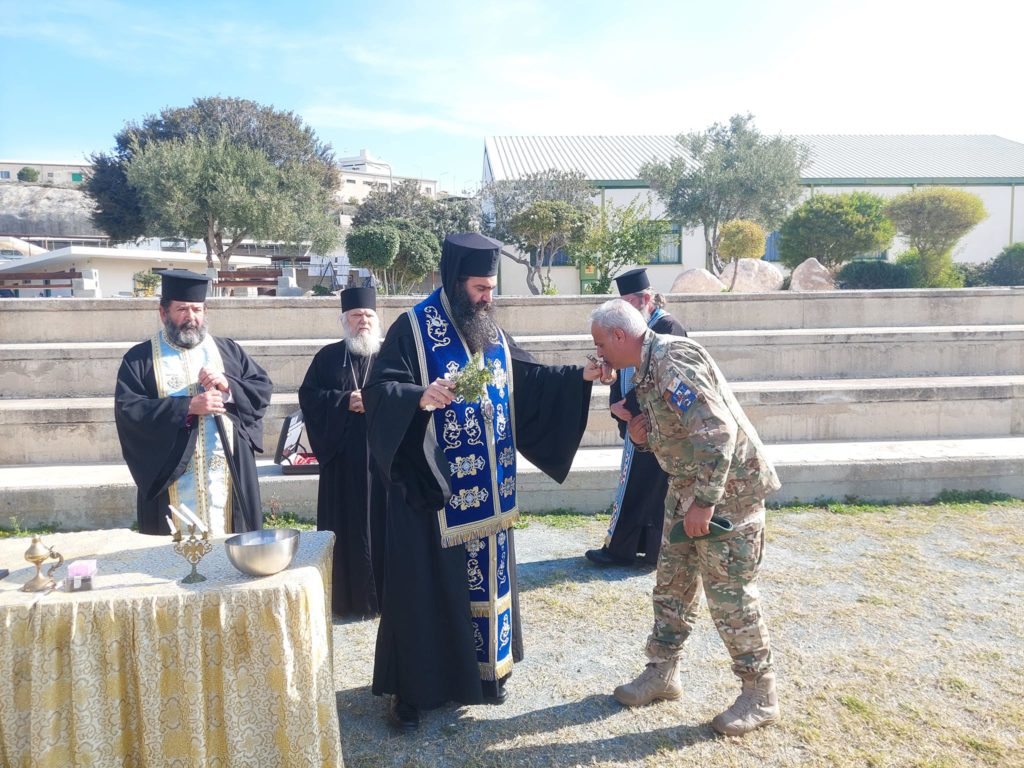 Τον αγιασμό των Ενόπλων Δυνάμεων της επαρχίας Πάφου τέλεσε ο Μητροπολίτης Τυχικός