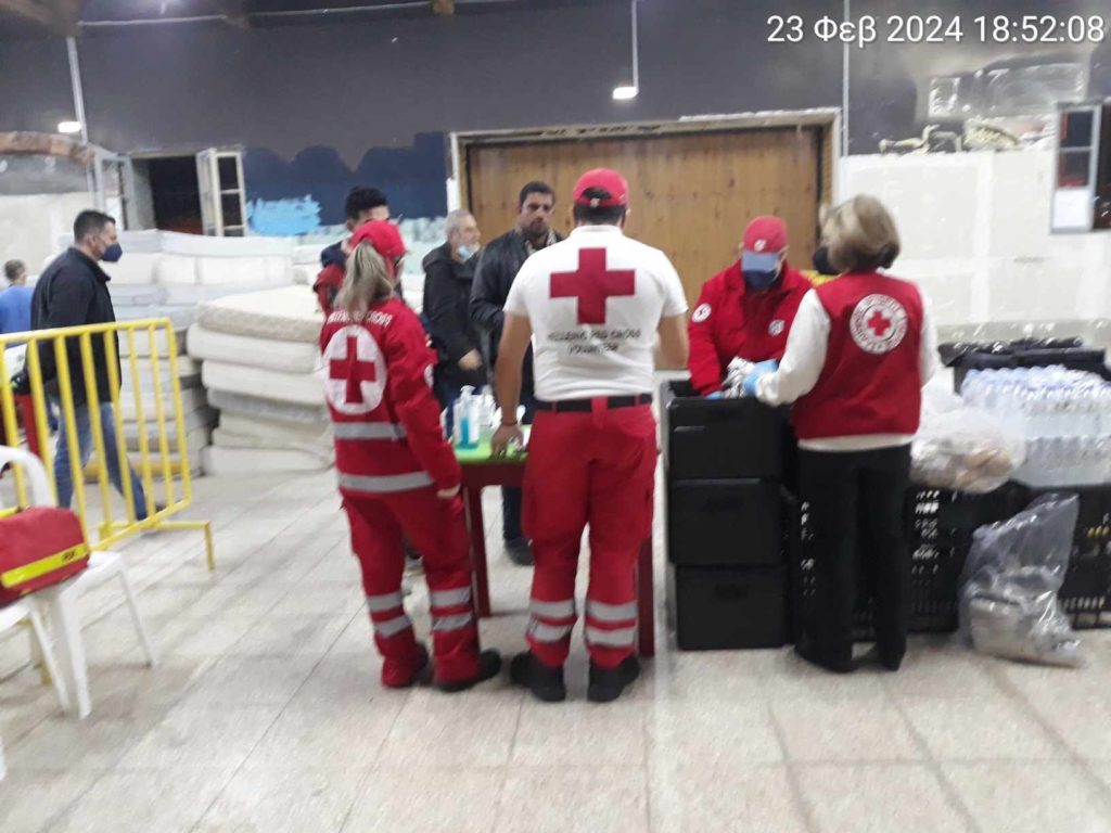 Ο Ελληνικός Ερυθρός Σταυρός συνδράμει τους μετανάστες στα νησιά του Ανατολικού Αιγαίου
