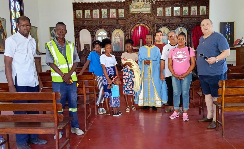 Nέος ιερέας στην ιστορική Ορθόδοξη Εκκλησία Αγίας Τριάδας στη Μπέιρα της Μοζαμβίκης