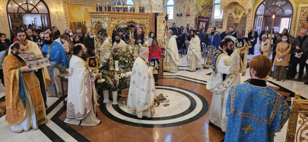 Τελευταία Θεία Λειτουργία ενώπιον της Αγίας Ζώνης στην Ι.Μ. Ταμασού