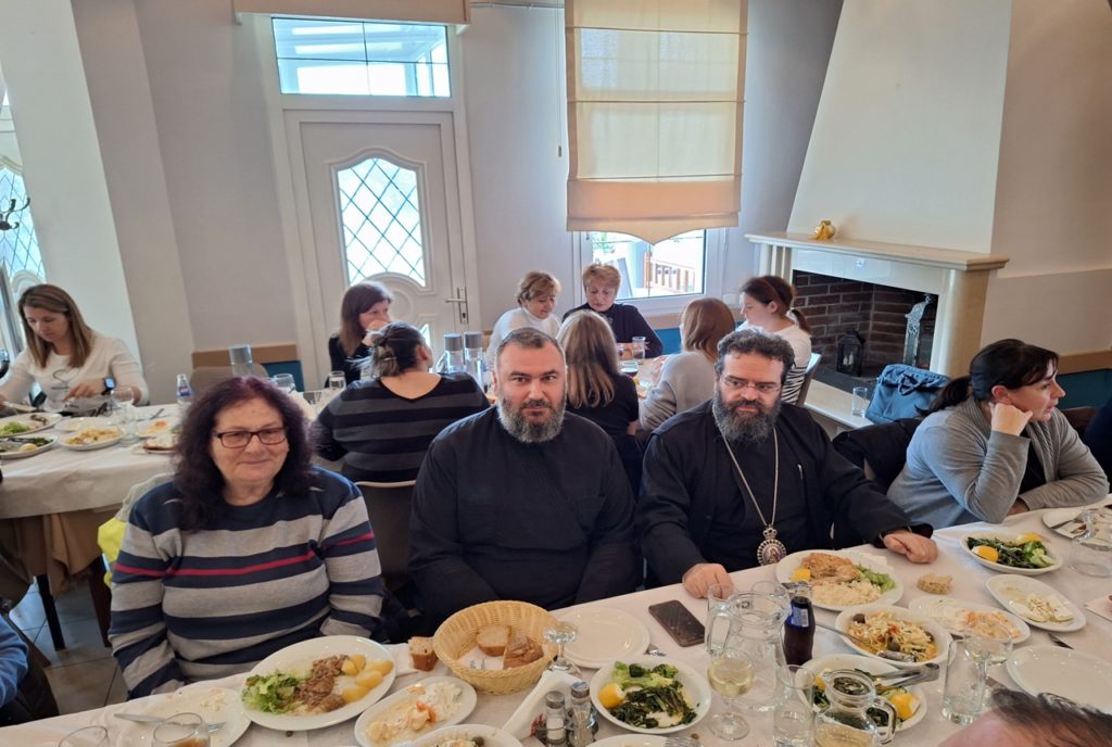 Δίπλα στους εργαζομένους του Τομέα Καθαριότητας Δήμου Κομοτηνής ο Μητροπολίτης Παντελεήμων