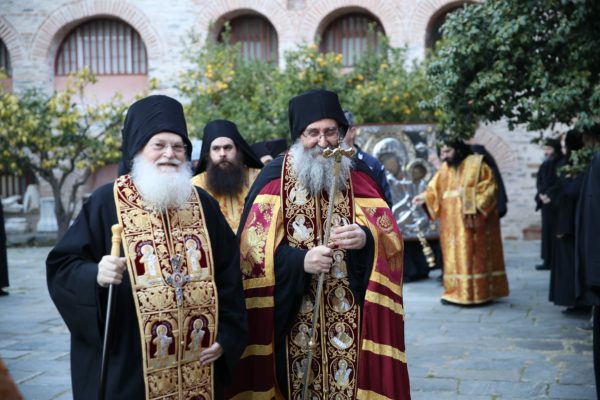 Η πανήγυρη της Παναγίας Παραμυθίας και του Αγίου Μαξίμου Βατοπαιδινού του Γραικού στην Ι.Μ.Μ. Βατοπαιδίου (ΦΩΤΟ)