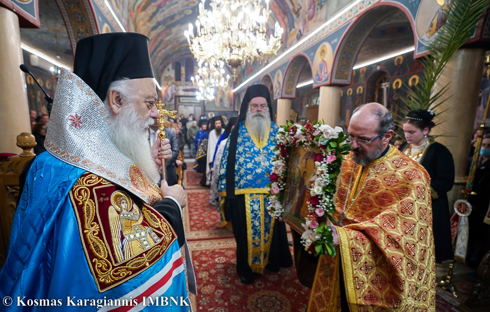 Πανηγυρίζει ο Ιερός Ναός της Υπαπαντής του Κυρίου στη Βέροια (ΦΩΤΟ)
