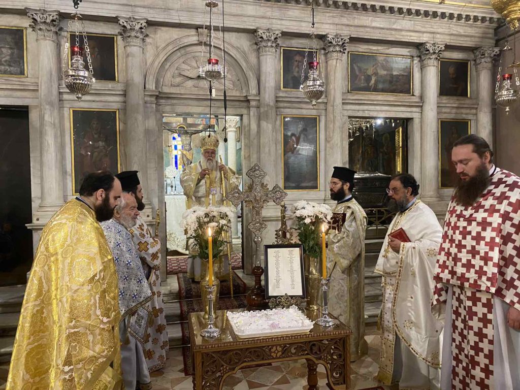 Μνημόσυνο στην Κέρκυρα για τους φονευθέντες στα Τέμπη