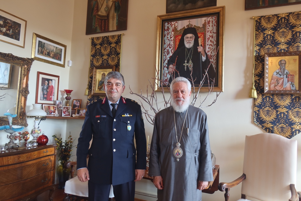 Εθιμοτυπικές επισκέψεις στον Μητροπολίτη Σύρου