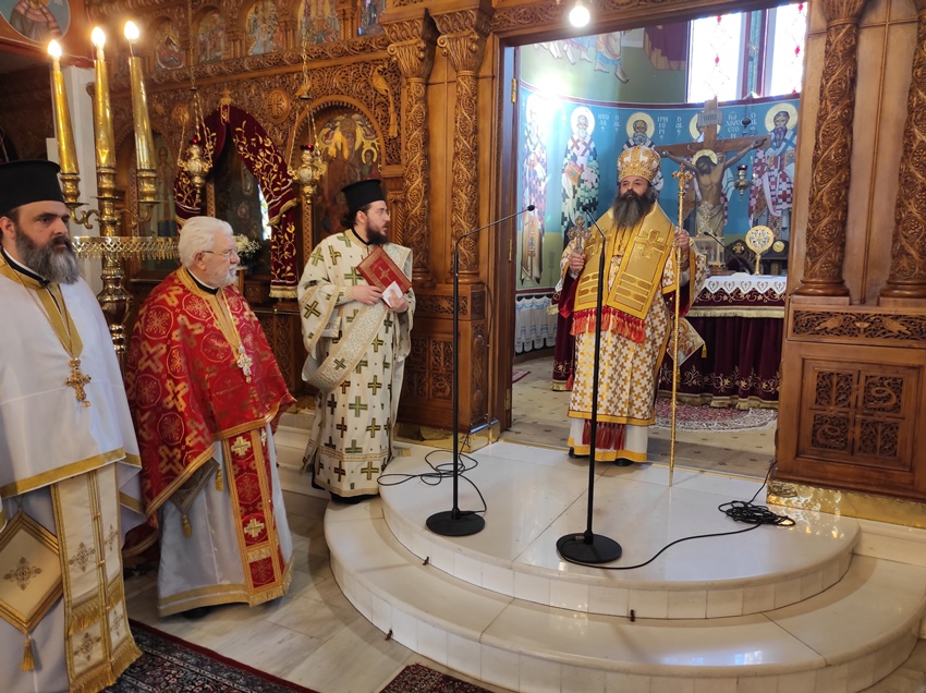 Ο Επίσκοπος Κεγχρεών στον Ι.Ν. Κοιμήσεως της Θεοτόκου Ιωνίας και Μνημόσυνο της Μοναχής Μαριάμ