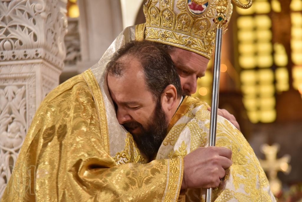 Ατμόσφαιρα Πεντηκοστής στην Αγιοτόκο Θεσσαλονίκη και τη “Χριστιανική Καταφυγή νέων – ο Άγιος Δημήτριος”