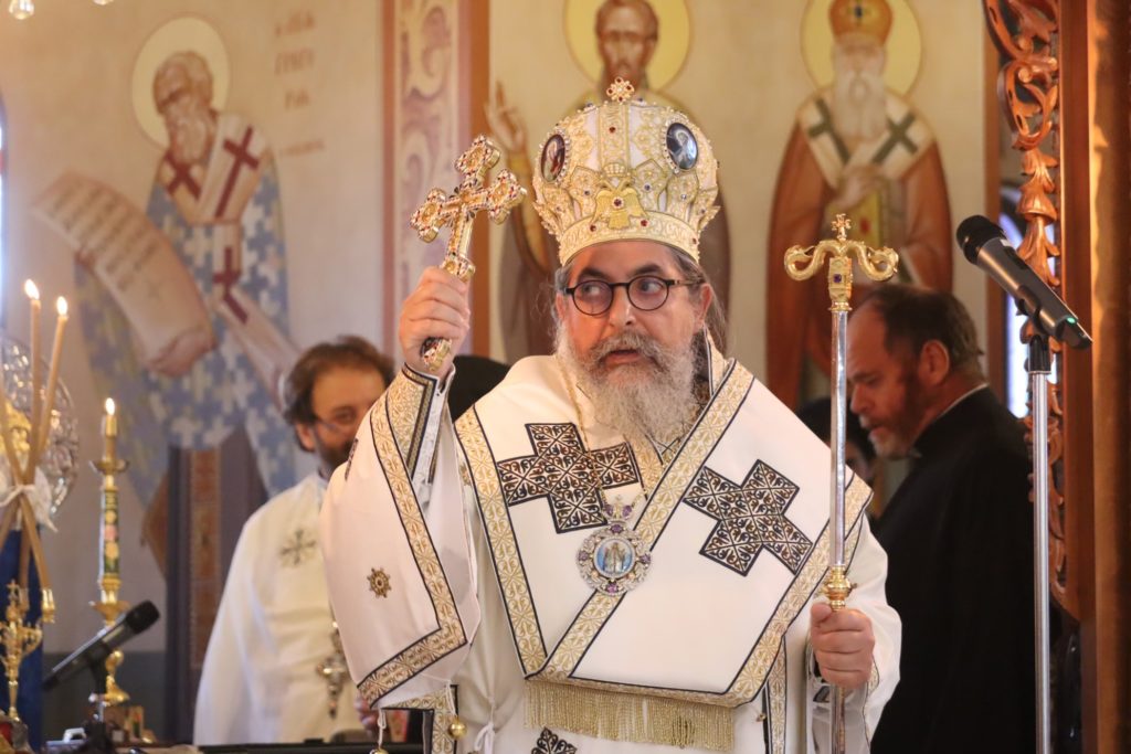 Ο Επίσκοπος Σωζοπόλεως στο προάστιο North Altona της Μελβούρνης