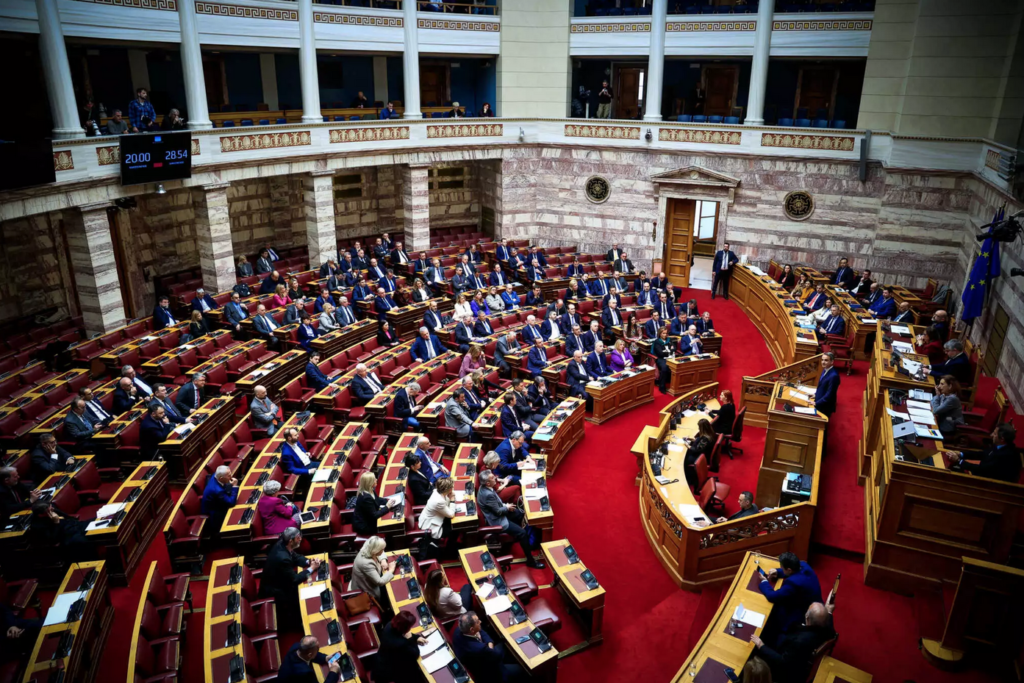 Βουλή: Με 176 «ναι» η Ελλάδα έγινε η πρώτη Ορθόδοξη χώρα που νομιμοποίησε τον γάμο των ομόφυλων ζευγαριών