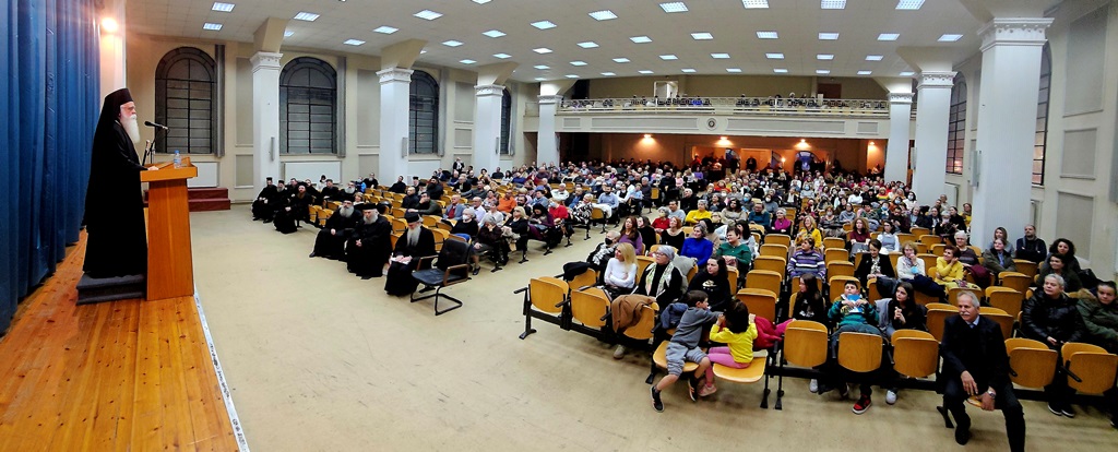 Δημητριάδος Ιγνάτιος: «Οι πολιτικοί μας υποχωρούν στα διεθνή lobbies»