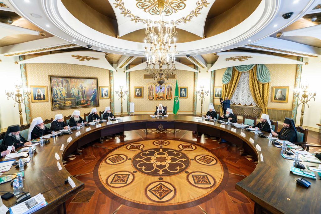 Святейший Патриарх Кирилл возглавил работу очередного заседания Высшего Церковного Совета