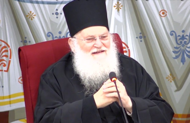 Γέροντας Εφραίμ Βατοπαιδινός: «Ο άνθρωπος που τηρεί το Ευαγγέλιο, νικάει το θάνατο» (ΒΙΝΤΕΟ)