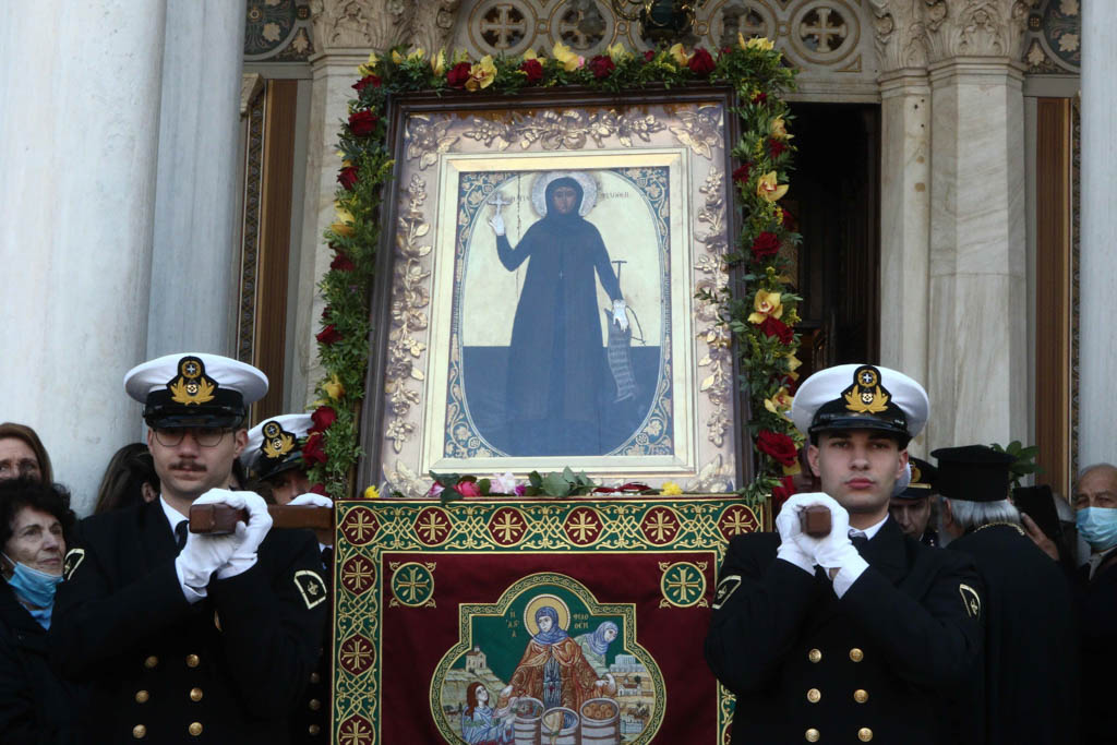 Η λιτάνευση της Αγίας Φιλοθέης στην Ιερά Αρχιεπισκοπή Αθηνών