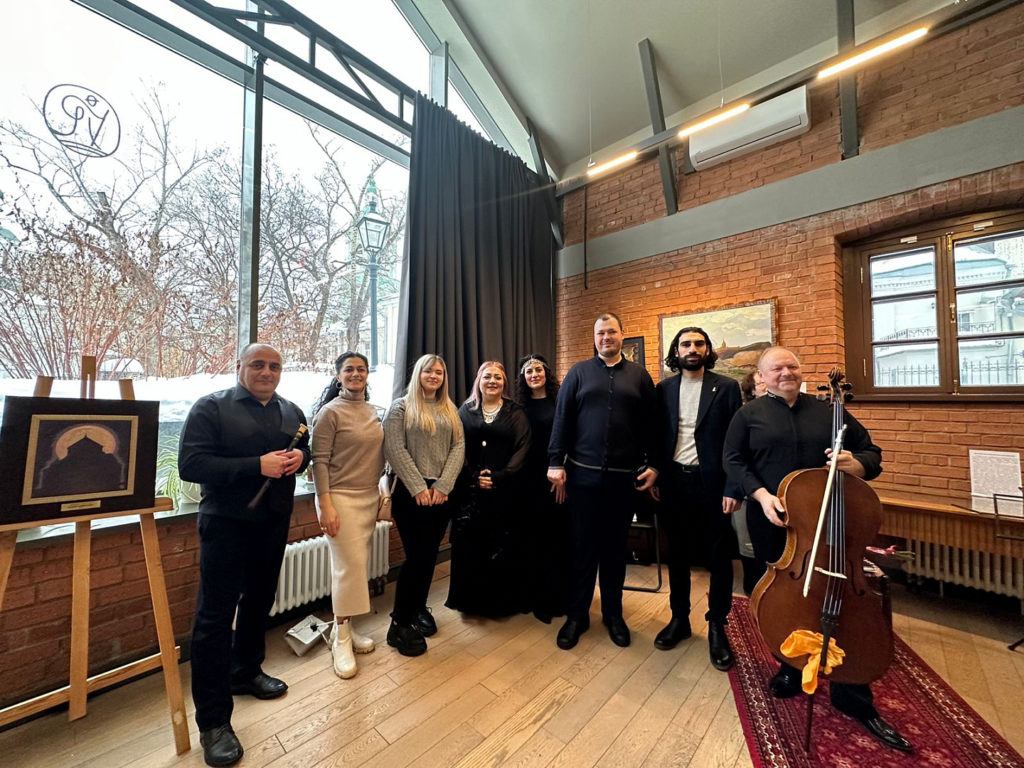 Программа выставки «Искусство христианской Армении» в Москве завершилась концертом армянской духовной и народной музыки