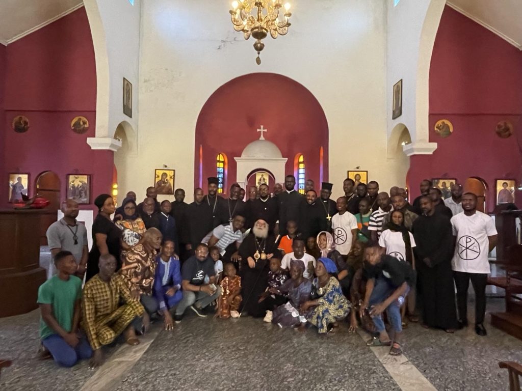 Ο Πατριάρχης Αλεξανδρείας με τον ιερό κλήρο της Ιεράς Μητρόπολης Νιγηρίας