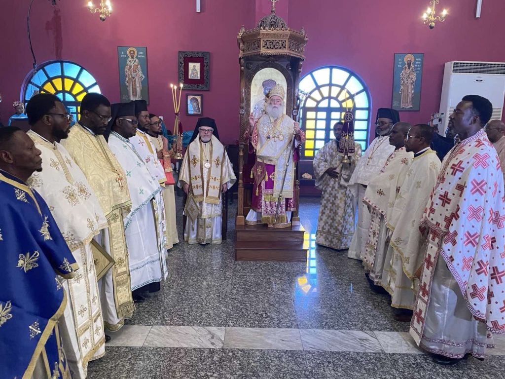 Αλεξανδρείας Θεόδωρος: “Το Πατριαρχείο ποτέ δεν καλλιέργησε τον εθνικισμό” – Πατριαρχική Θεία Λειτουργία στο Λάγκος της Νιγηρίας