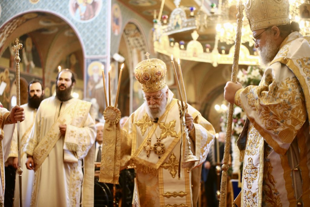 Τρισαρχιερατικό συλλείτουργο στον Ι.Μ. Ναό Αγίου Γεωργίου Παραλιμνίου ενώπιον της Τιμίας Ζώνης της Υπεραγίας Θεοτόκου (ΦΩΤΟ+ΒΙΝΤΕΟ)