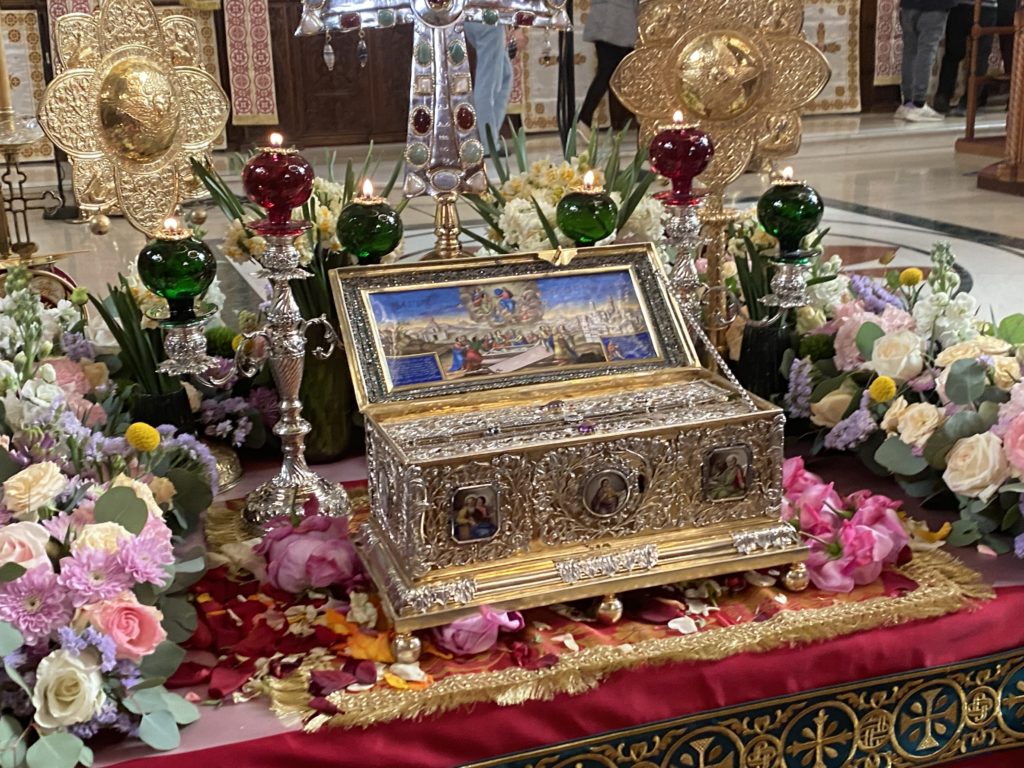 Όρθρος και Θεία Λειτουργία ενώπιον της Αγίας Ζώνης από τον Ι.Μ.Ν. Παναγίας Παντανάσσης Καθολικής Λεμεσού – Ψάλλει η Ελληνική Βυζαντινή Χορωδία (ΒΙΝΤΕΟ)