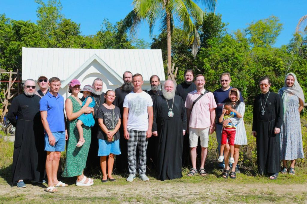 Совершен молебен на месте строительства нового храма на Филиппинах