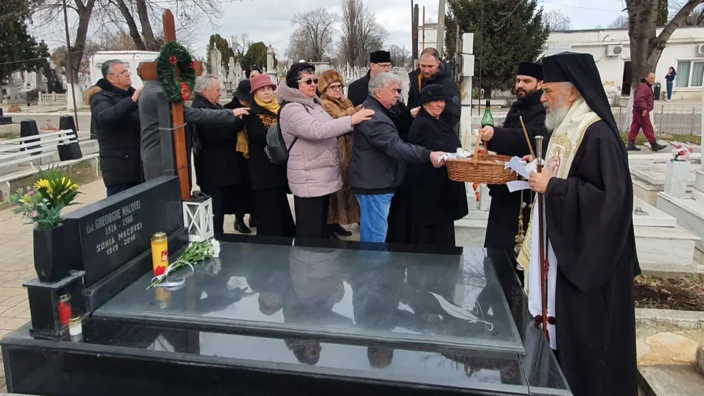 Galați: Arhiepiscopul Casian i-a pomenit pe fondatorii și jurnaliștii unui ziar local