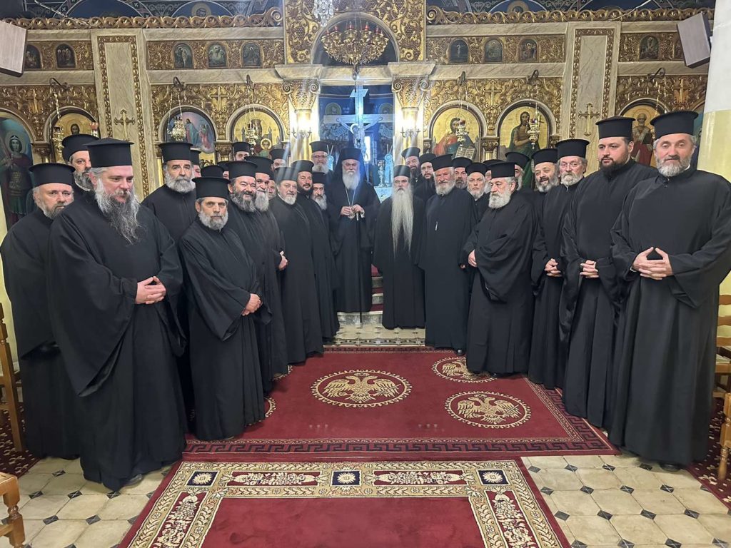 Ιερατική Σύναξη Κληρικών Ι.Μ. Καλαβρύτων: Η νομιμοποίηση του “γάμου των ομοφυλοφίλων ζευγαριών” αντίκειται στον νόμο του Θεού