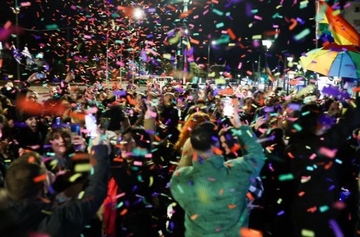 Πανηγύρια για τη νίκη της “ισότητας” ή για τη θεσμοθέτηση γάμου ομοφυλοφίλων σε Ορθόδοξη χώρα;