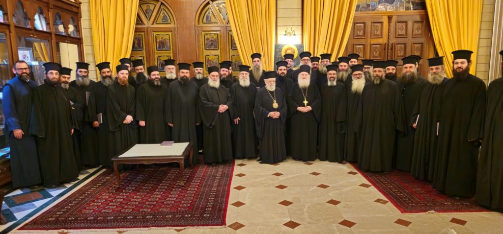 Ο Γέροντας Εφραίμ μίλησε στην Ιερατική Σύναξη της Μητροπόλεως Κωνσταντίας και Αμμοχώστου