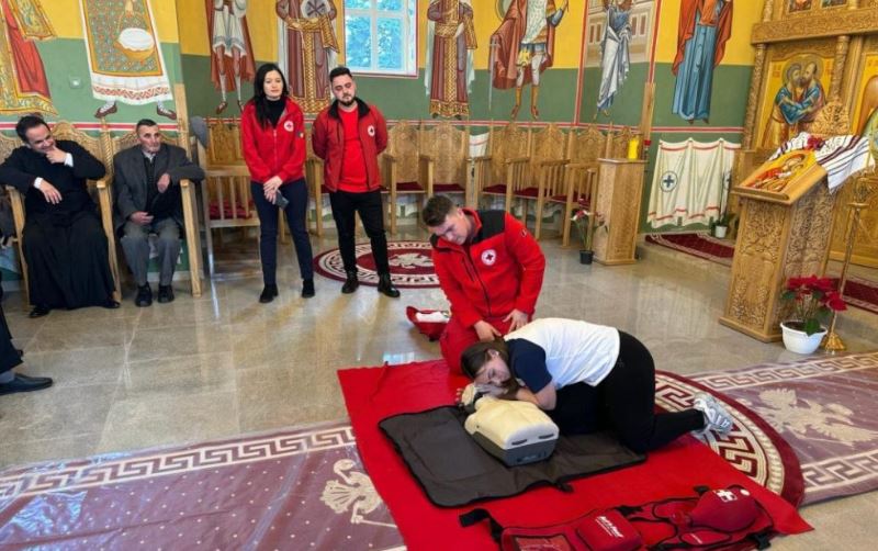 Lecții de prim ajutor într-o parohie ilfoveană
