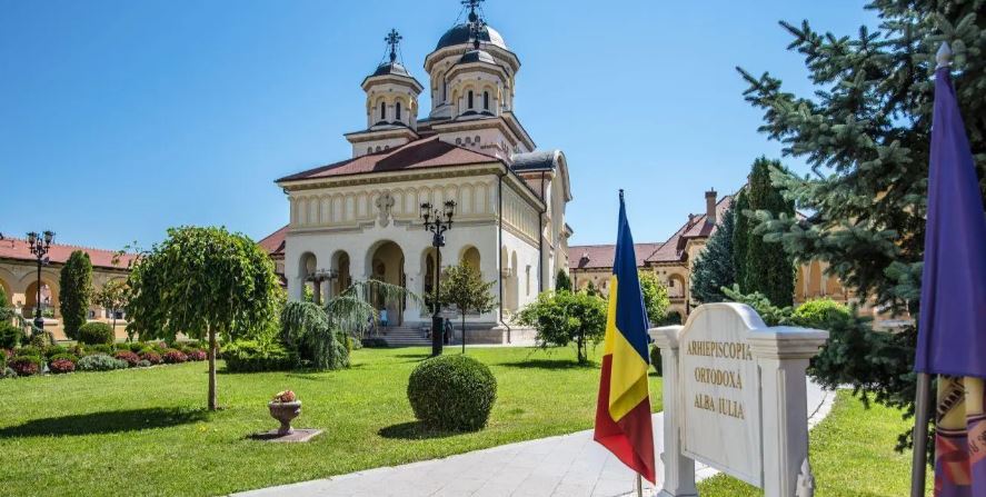 Arhiepiscopia Alba Iuliei: Trei servicii sociale noi și peste 50 de milioane de lei investiți în filantropie anul trecut